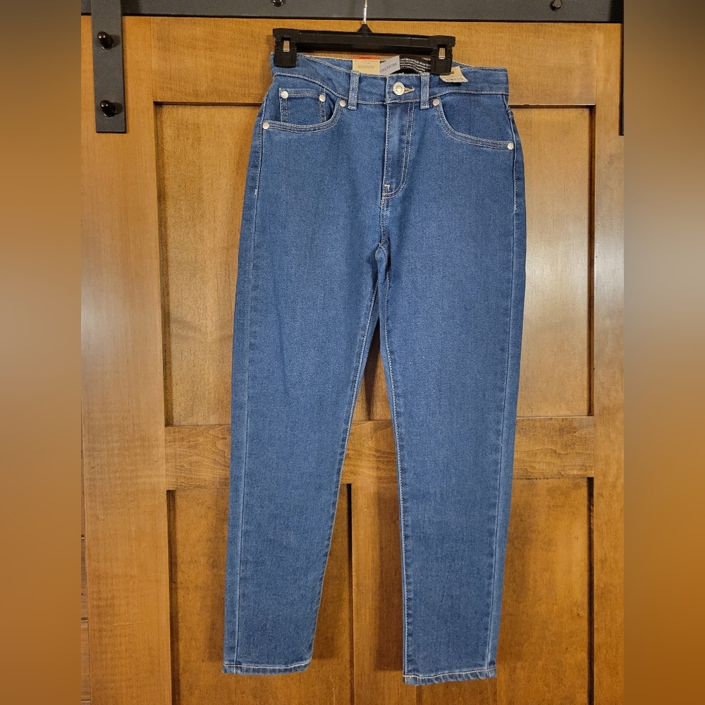 NWT Girls Levi Mini Mom Jeans Size 12